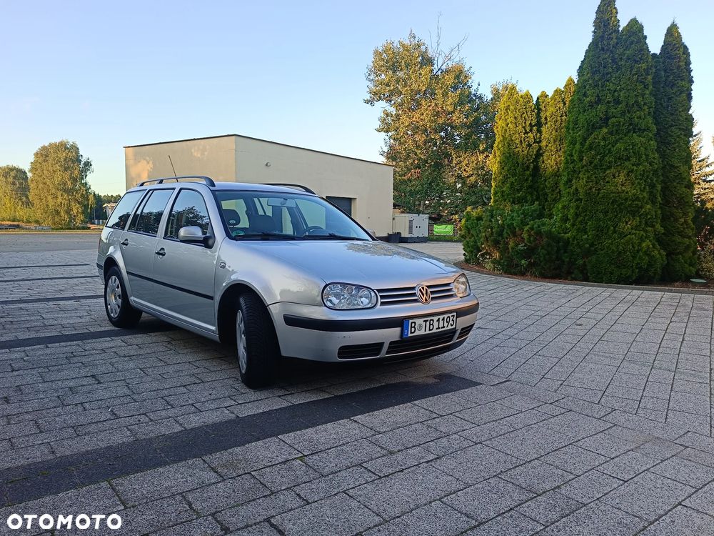 Volkswagen Golf 1.6 Comfortline - 11