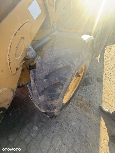 Caterpillar 432F2 - 15