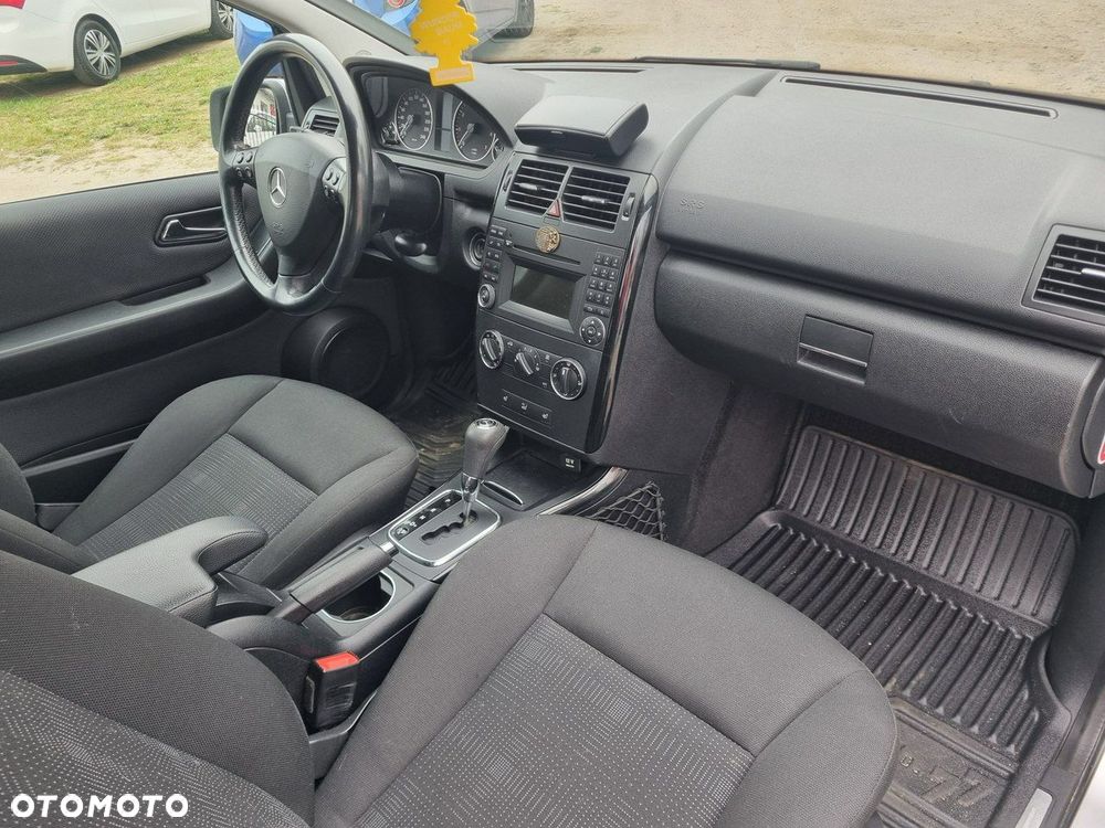 Mercedes-Benz Klasa A 160 Autotronic Avantgarde - 20