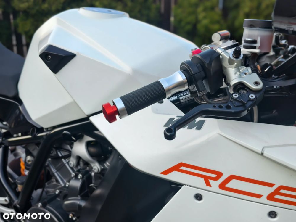 KTM RC 8 - 13