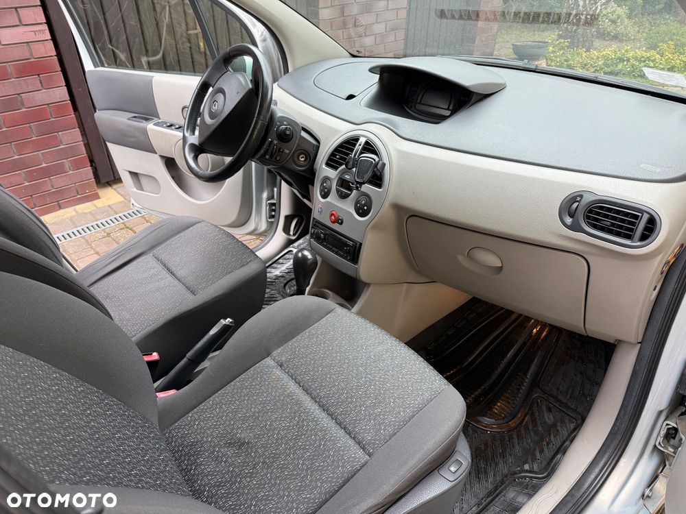 Renault Modus 1.6 16V ESP Dynamique - 19