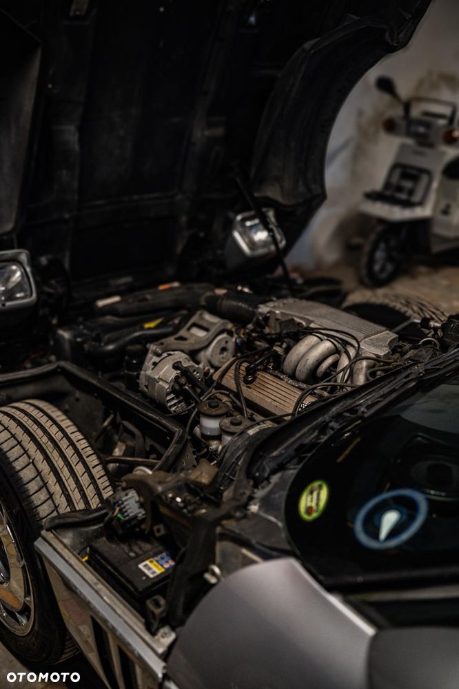 Chevrolet Corvette - 8