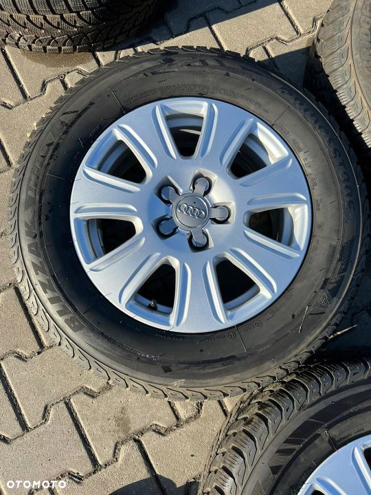 Całe koła Zima Bridgestone 215/65R16  8U0601025Q - 2