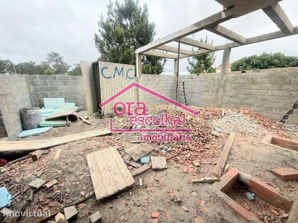 Oportunidade Moradia Geminada em Fernão Ferro de 4 Assoalhadas. - Grande imagem: 5/9