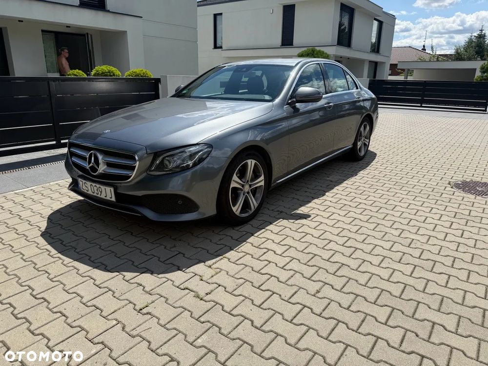 Mercedes-Benz Klasa E 220 d 9G-TRONIC - 1