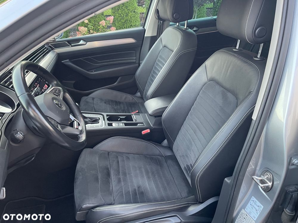 Volkswagen Passat 2.0 TDI 4Mot Elegance DSG - 18