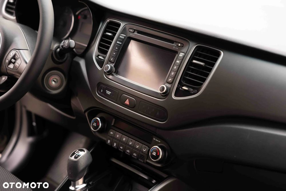 Kia Carens 1.7 CRDi XL 7os - 30