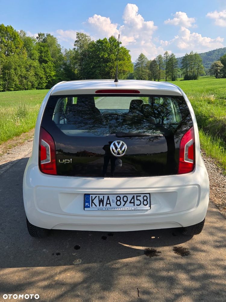 Volkswagen up! BlueMotion Technology cup - 5