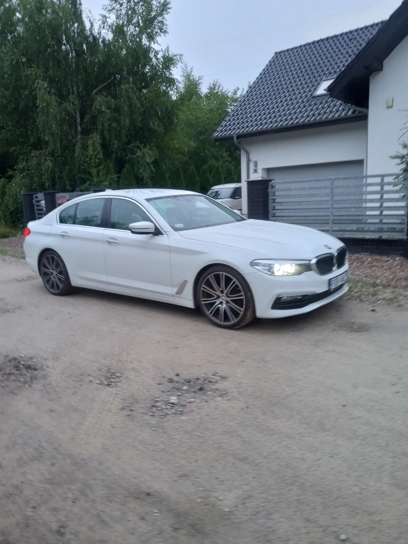 BMW Seria 5 520d - 24