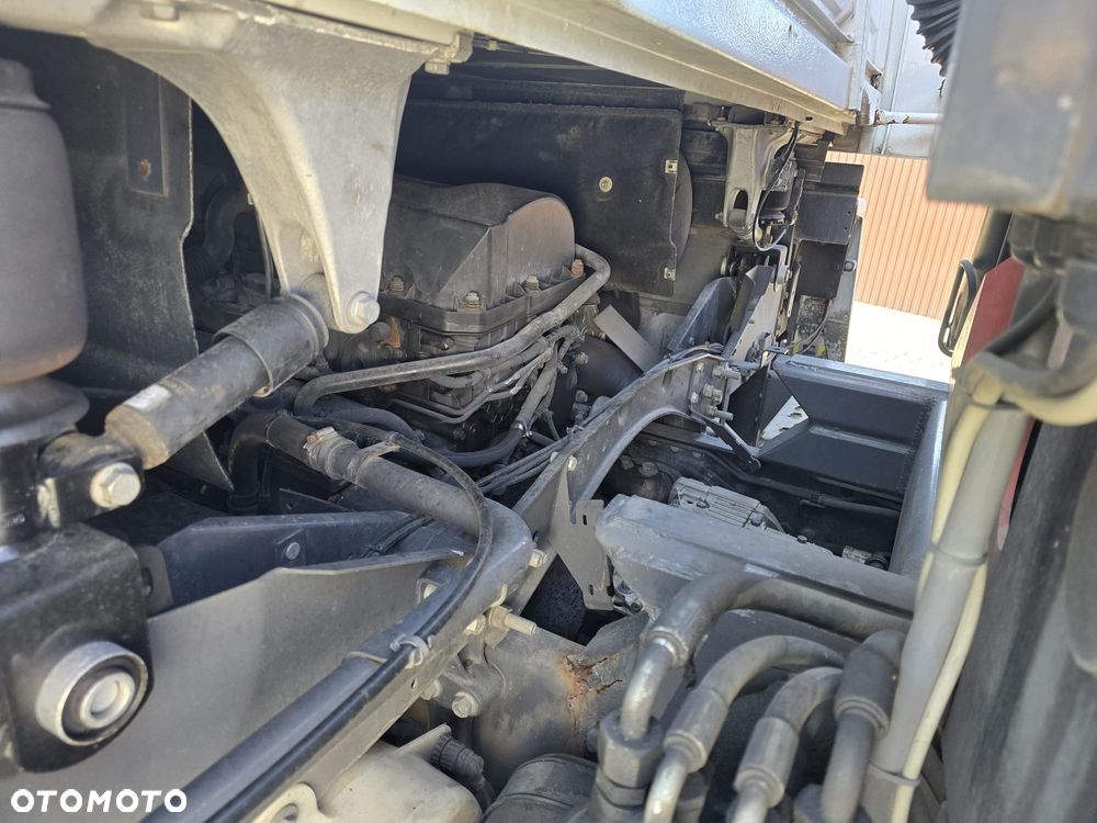 Renault Magnim 440 DXi + HDS - 31