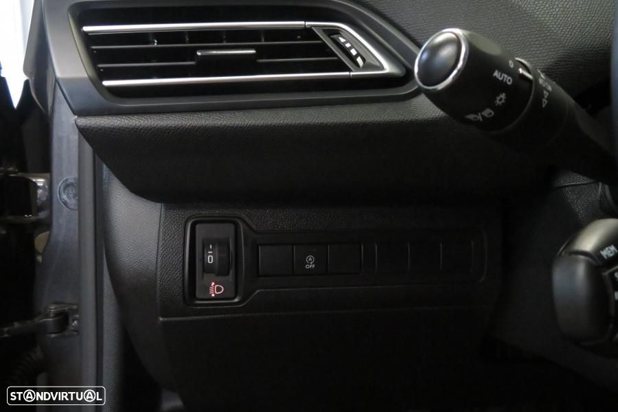 Peugeot 308 SW 1.5 BlueHDi Style - 21