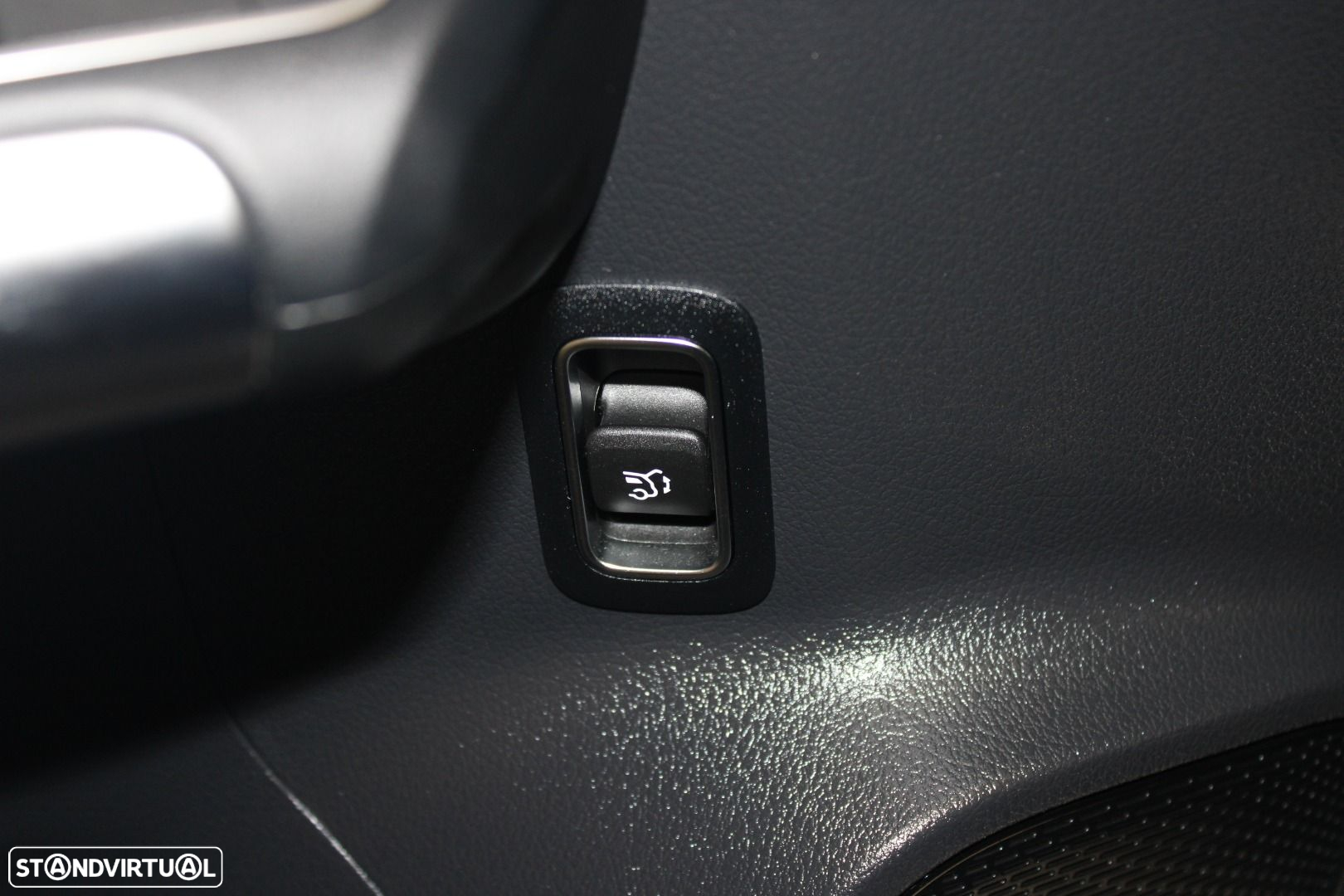 Mercedes-Benz EQA - 24