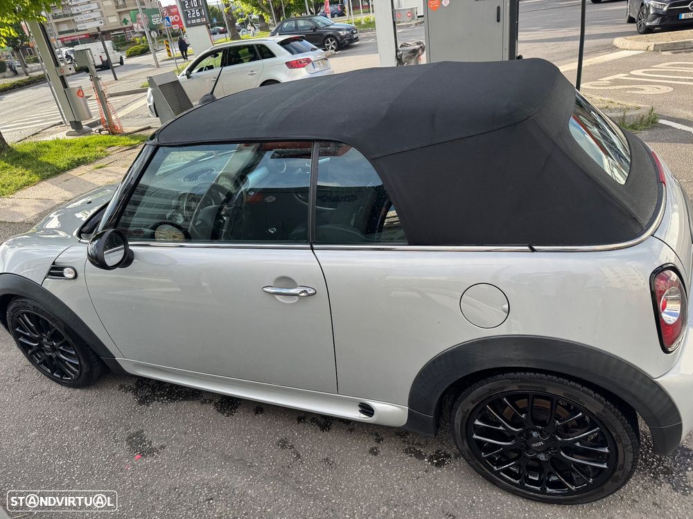 MINI Cabrio Cooper D - 8