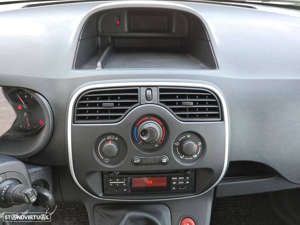 Renault Kangoo MAXI 1.5 DCI 3 Lugares - 18