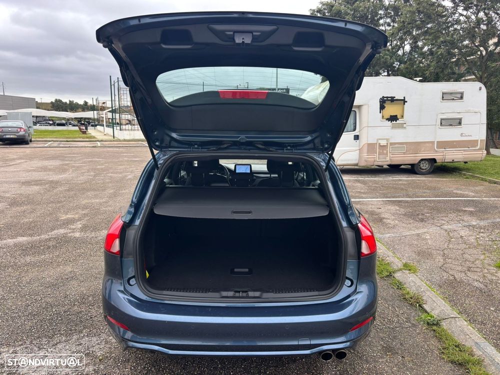 Ford Focus SW 1.5 TDCi EcoBlue ST-Line - 10