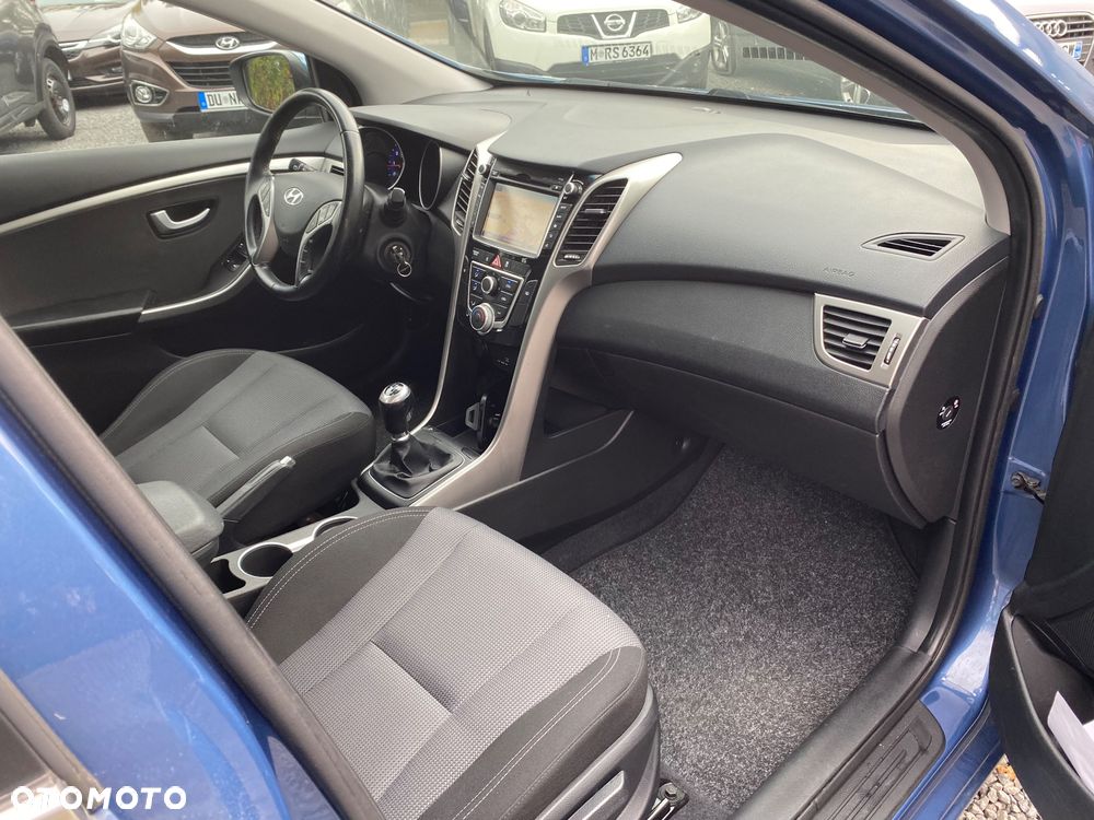 Hyundai i30 1.4 YES - 25