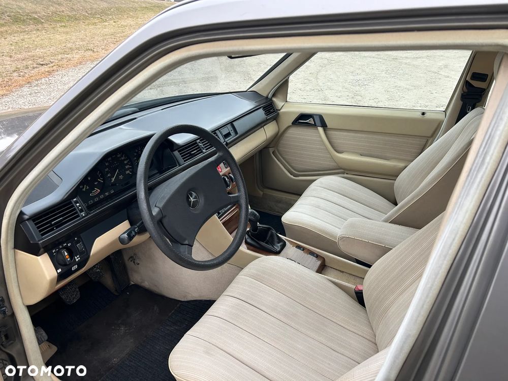 Mercedes-Benz W124 (1984-1993) - 5