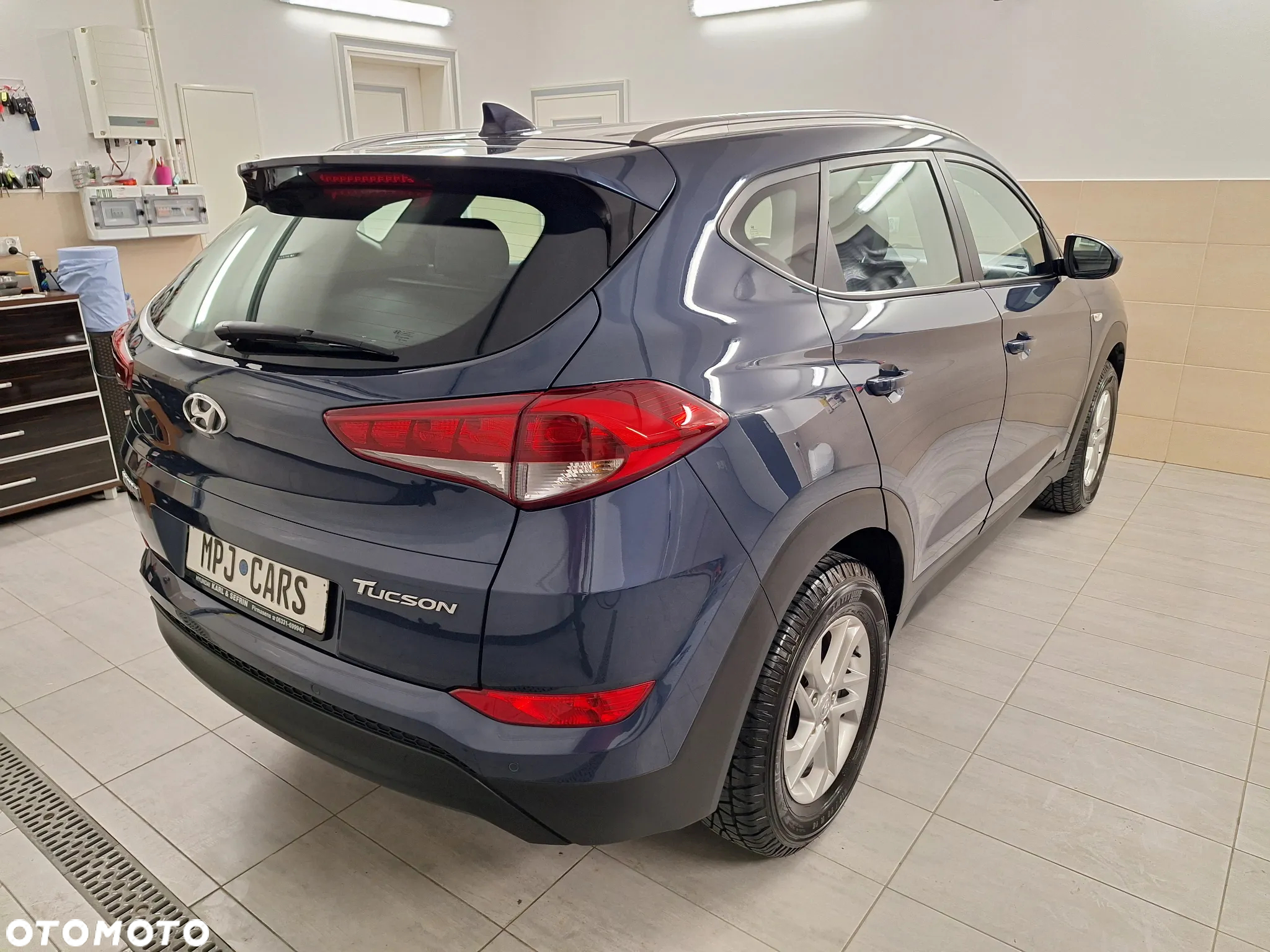 Hyundai Tucson blue 1.6 GDi 2WD Navi - 11