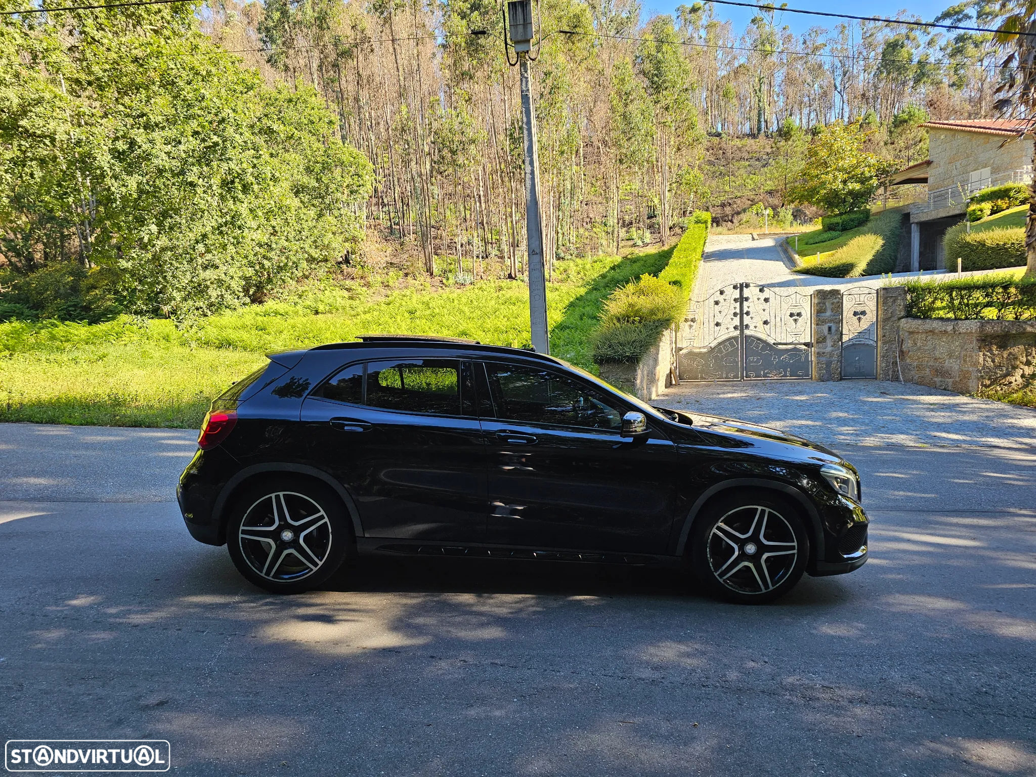 Mercedes-Benz GLA 220 - 14
