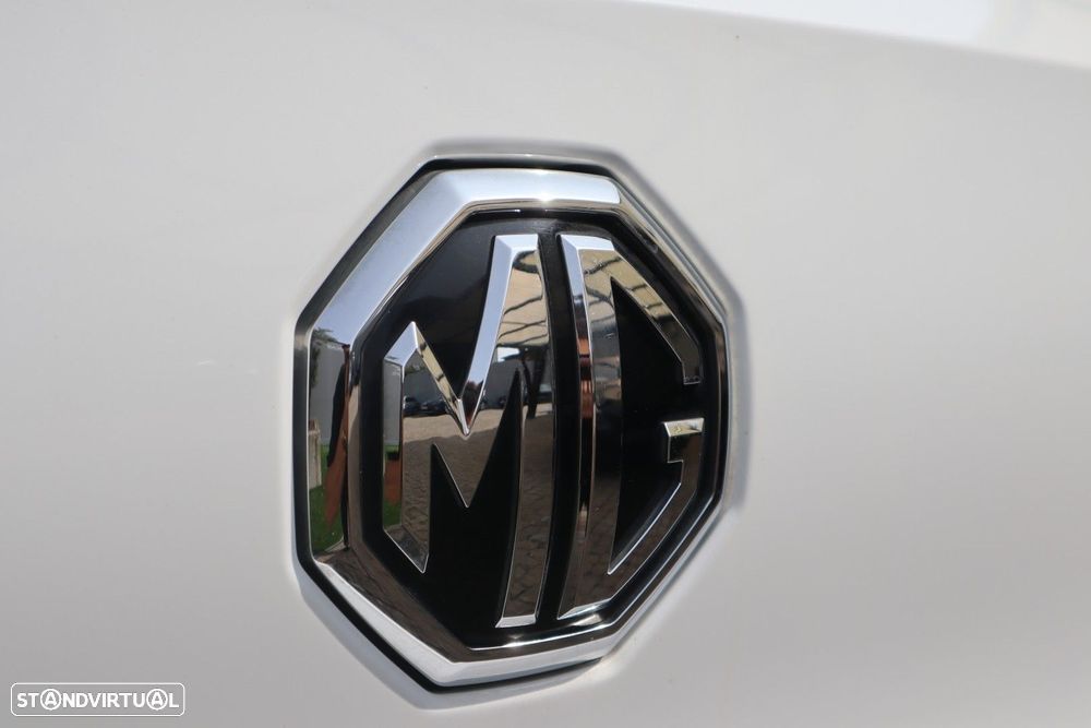 MG ZS EV Luxury - 16
