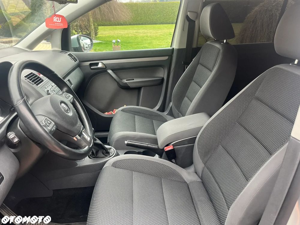 Volkswagen Touran 1.6 TDI DPF BlueMotion Technology STYLE - 9