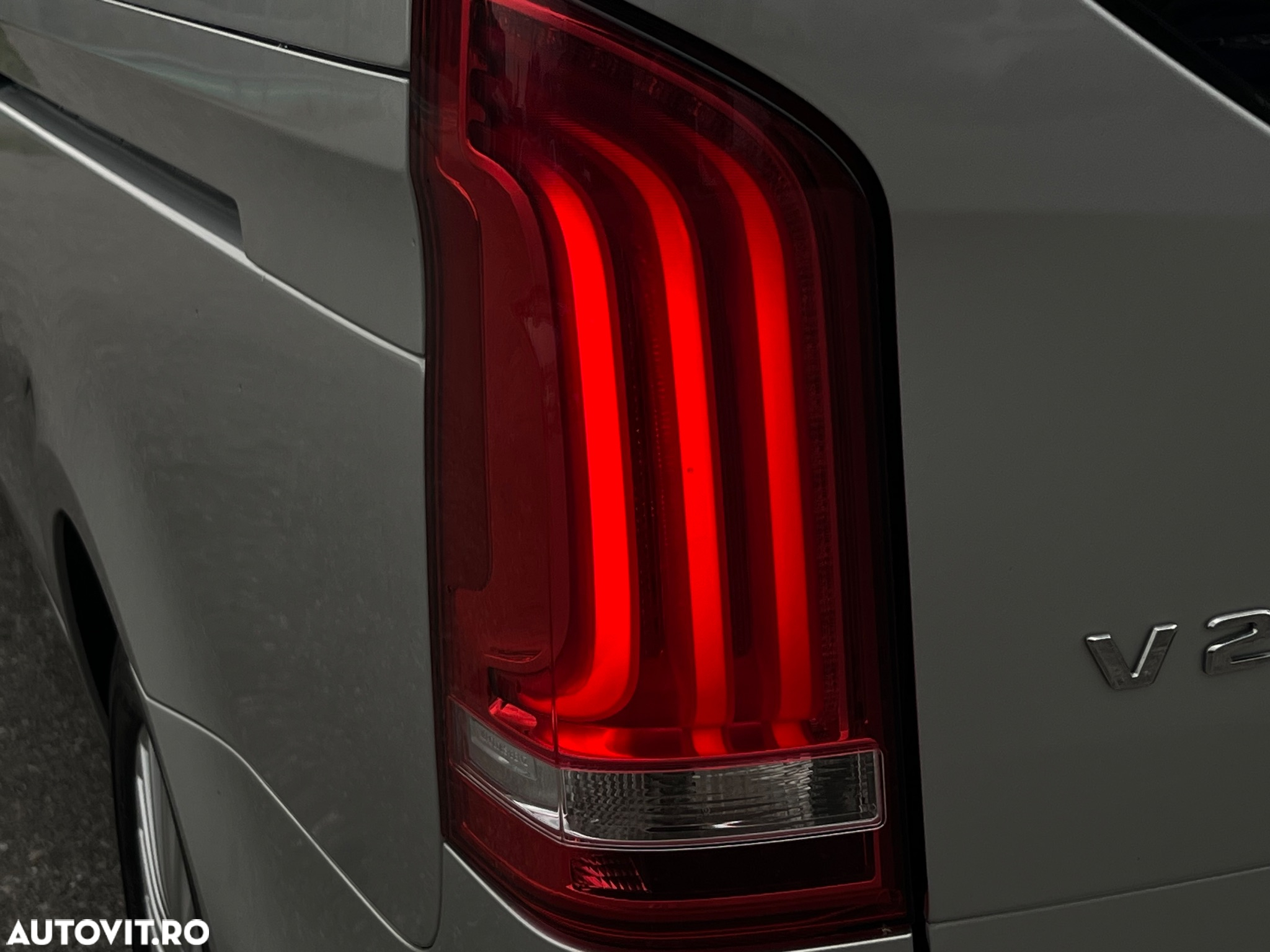 Mercedes-Benz V 220 d Combi Lung 163 CP RWD 9AT Avantgarde - 19