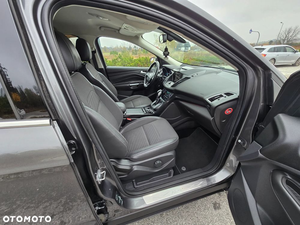 Ford Kuga 2.0 TDCi 4x4 Titanium - 17