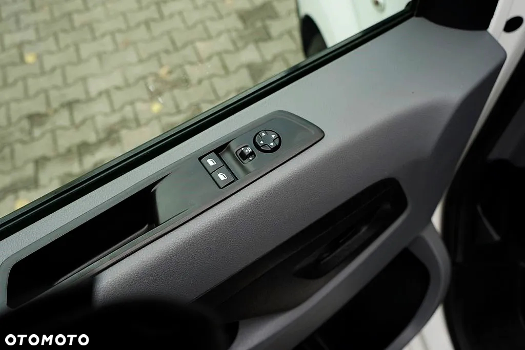 Peugeot EXPERT - 16