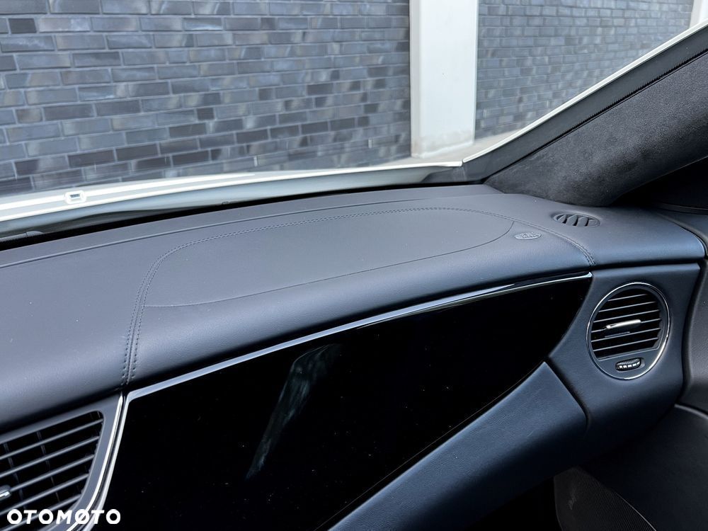 Mercedes-Benz CLS 63 AMG - 32