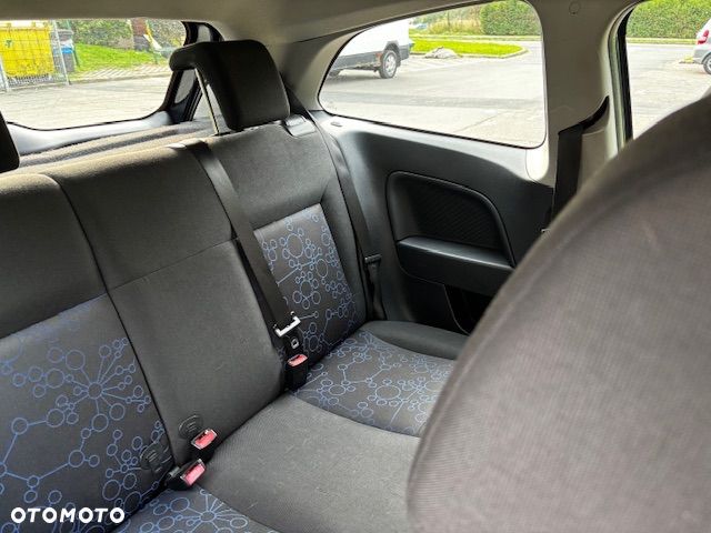 Ford Fiesta 1.3 Ambiente - 6