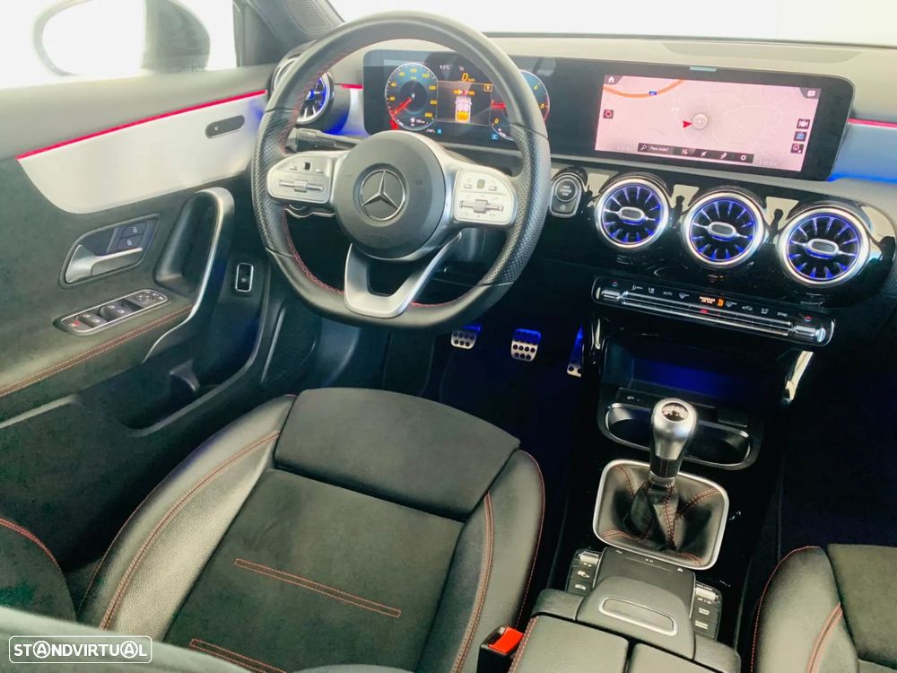 Mercedes-Benz A 180 Limousine d AMG Line - 41