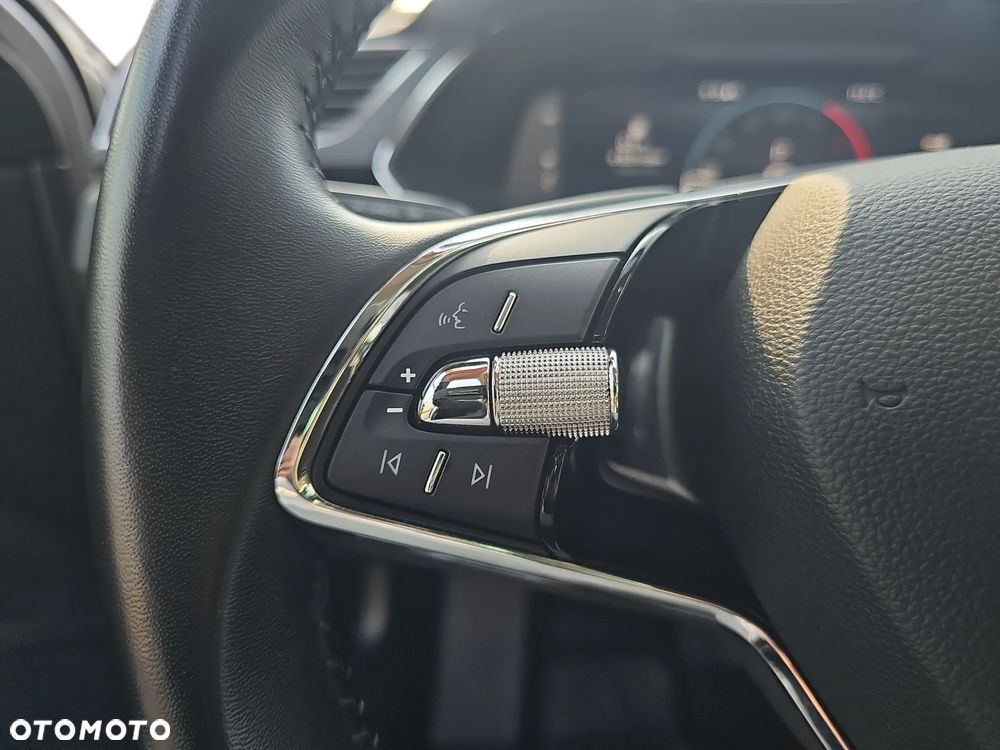 Skoda Superb 2.0 TDI SCR Style DSG - 24