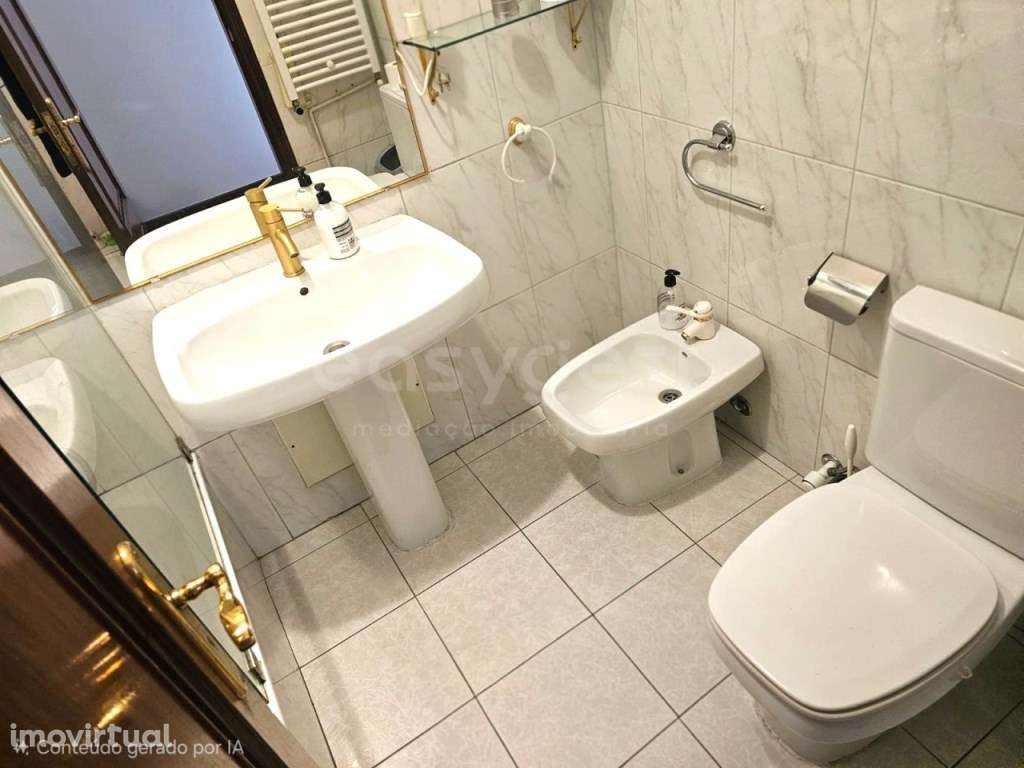 Apartamento T3 Duplex com Terraço, localizado em Abraveses - Grande imagem: 5/20