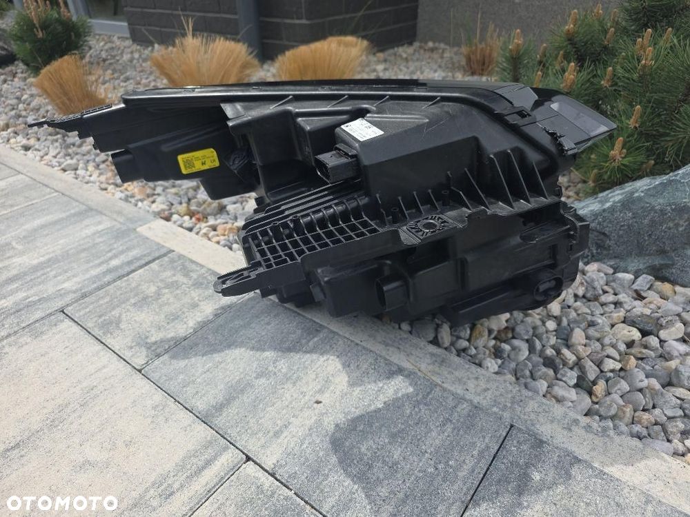 SKODA ELROQ ENYAQ 5LB LIFT Lampa lewa przód Full Led Matrix 5LB941035 - 9