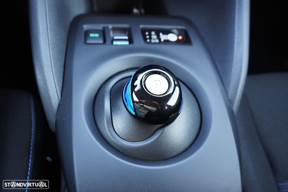 Nissan Leaf 40 kWh 2.ZERO Edition - 32