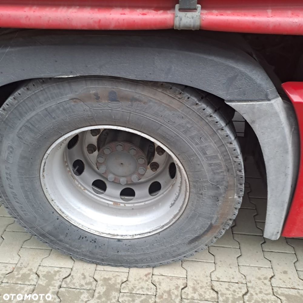 Mercedes-Benz Actros - 12