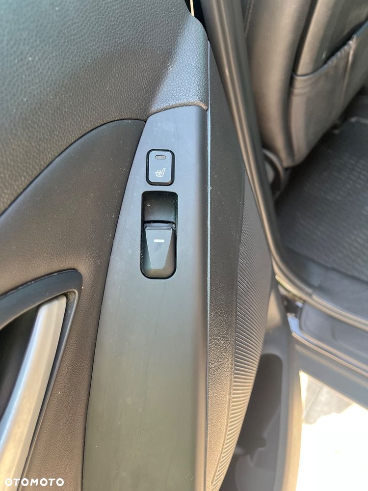 Hyundai ix35 2.0 GDI Premium 2WD - 22