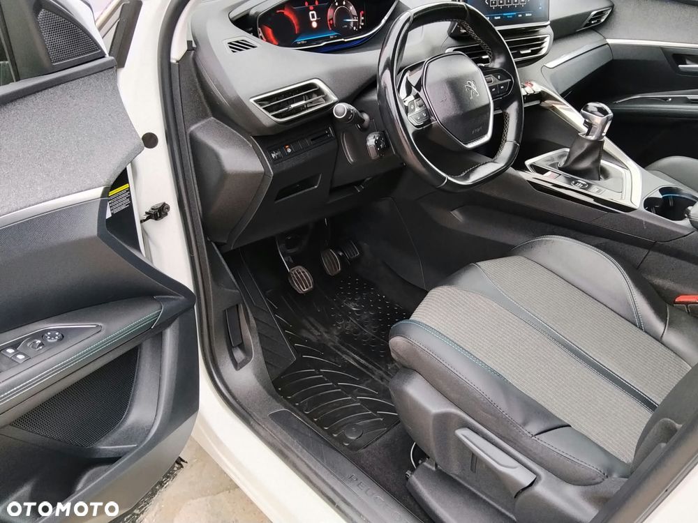 Peugeot 3008 BlueHDi 130 Stop & Start Allure Pack - 21