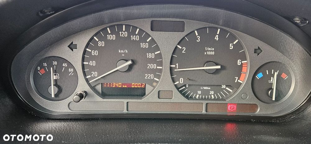 BMW Seria 3 316i - 24