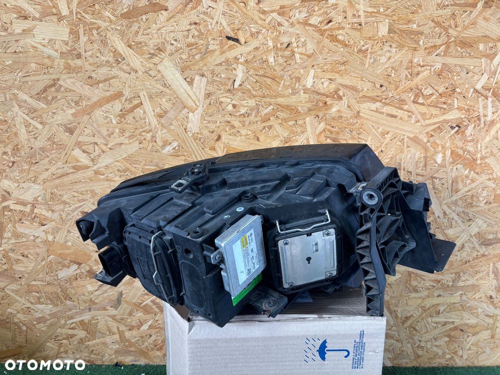 Audi Q5 SQ5 Lampa przednia 8R0941003AJ strona 08-13 - 3