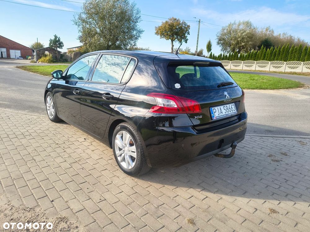 Peugeot 308 - 8