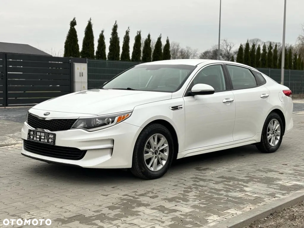 Kia Optima - 10