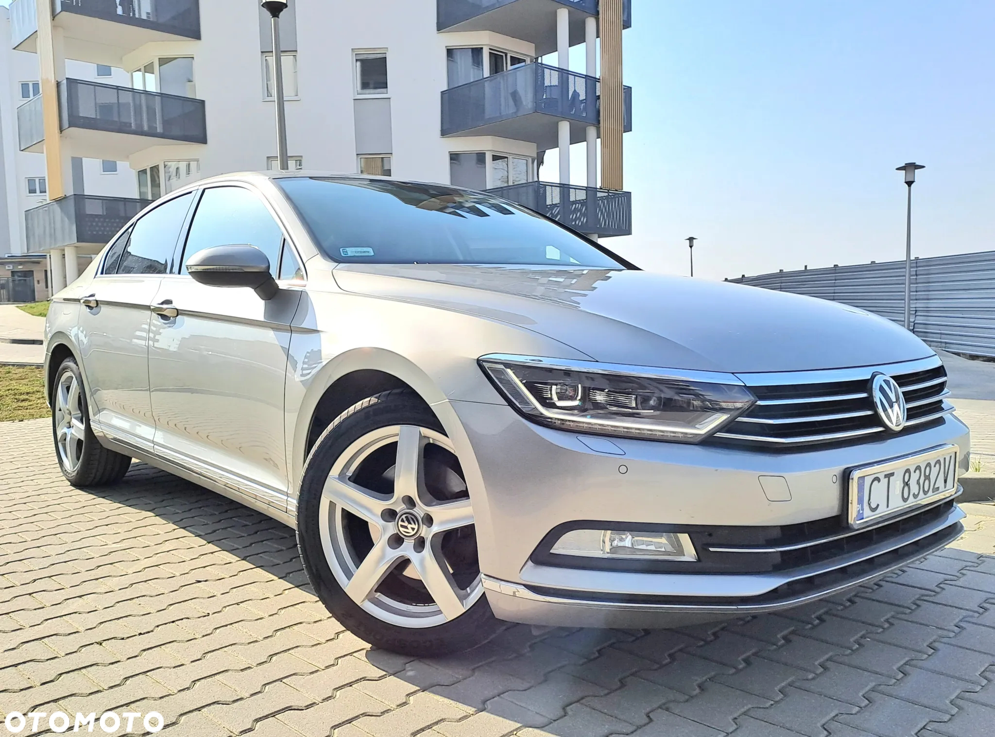 Volkswagen Passat 2.0 TDI BMT Highline DSG - 2