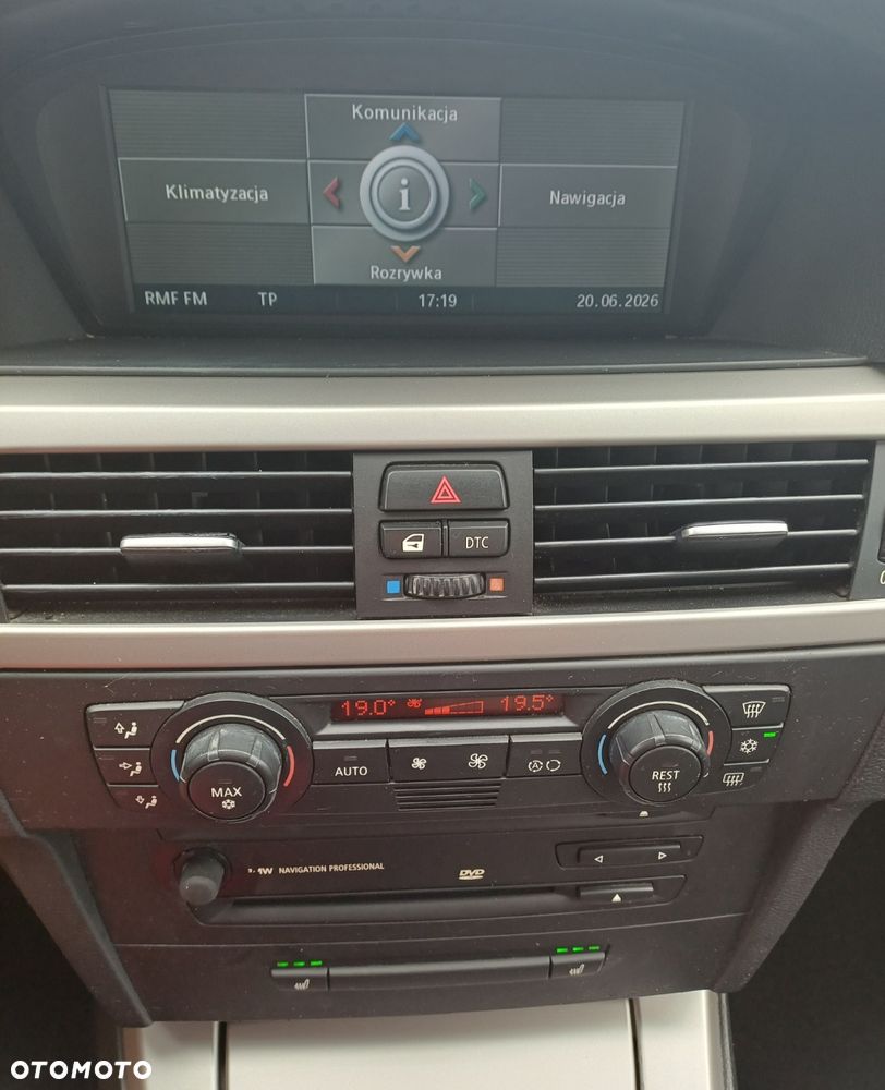 BMW Seria 3 320i - 7