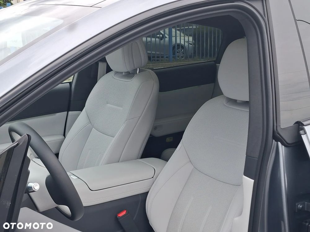 XPeng G6 80.8 kWh RWD Long Range PRO - 13