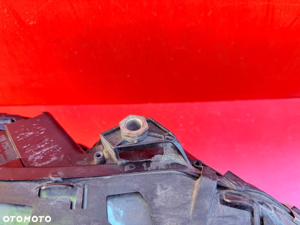 LAMPA PRAWA BMW E60 E61 d2S BI XENON EU - 4