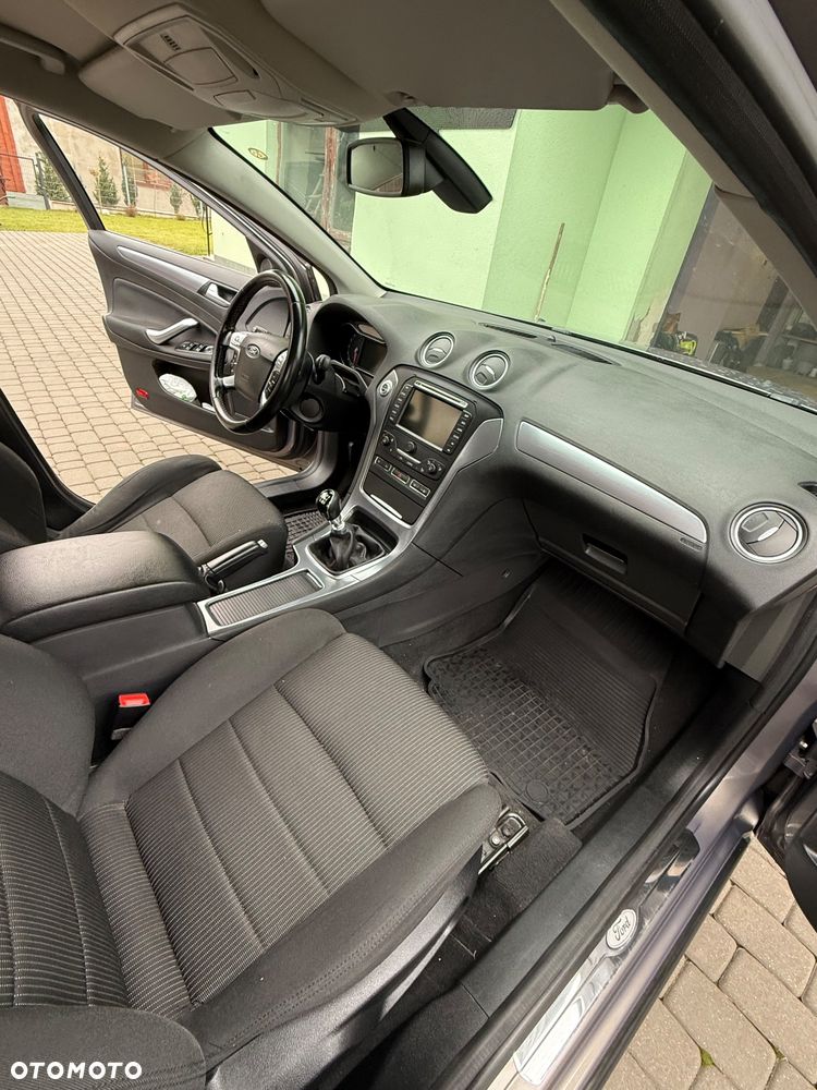 Ford Mondeo 1.6 Eco Boost Titanium - 30