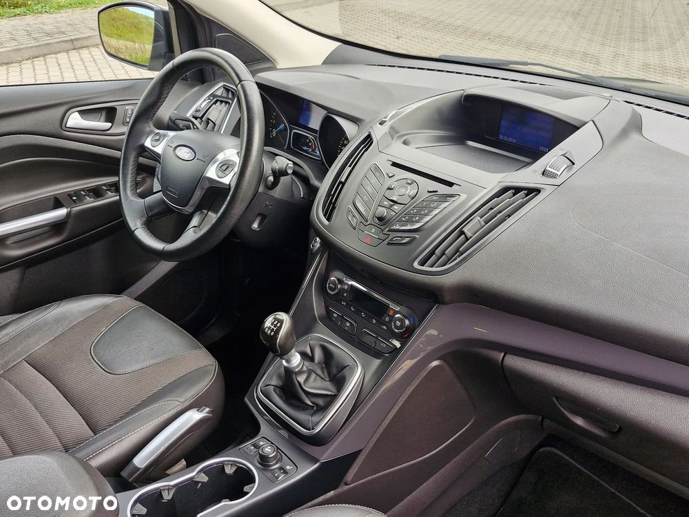 Ford Kuga 2.0 TDCi 2x4 Titanium - 23