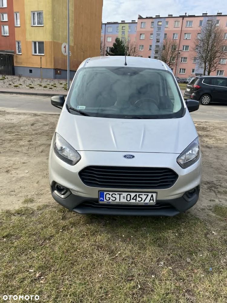 Ford Transit Courier - 1