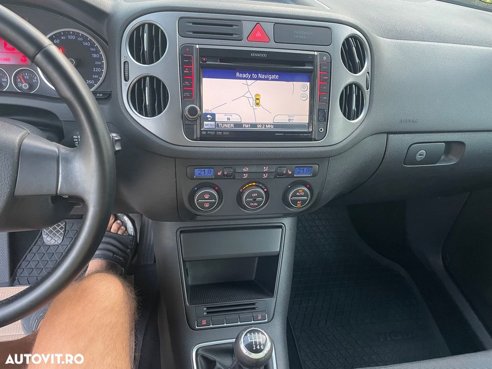 Volkswagen Tiguan - 23